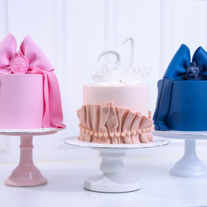 Single Simple Elegant VD Signature Celebration Cake